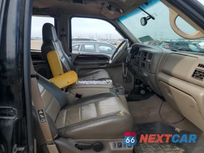 Zdjęcie 7 z 13 samochodu: 2002 FORD EXCURSION LIMITED VIN:1FMSU43F12EC39529 - miniatura