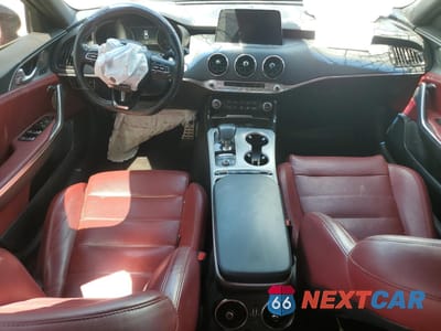 Zdjęcie 8 z 14 samochodu: 2018 KIA STINGER GT2 VIN:KNAE55LC9J6032273 - miniatura