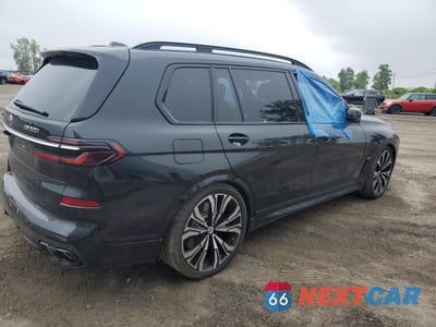 Trzecie zdjęcie samochodu z tyłu: 2023 BMW X7 M60I VIN:5UX33EM09P9S01265 - miniatura