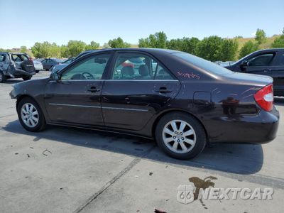 Drugie zdjęcie samochodu z przodu: 2002 TOYOTA CAMRY LE VIN:JTDBF30K820014063 - miniatura