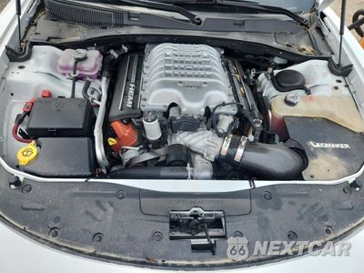 Zdjęcie 11 z 12 samochodu: 2016 DODGE CHARGER SRT HELLCAT VIN:2C3CDXL97GH246235 - miniatura
