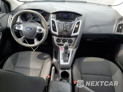 Zdjęcie 8 z 15 samochodu: 2014 FORD FOCUS SE VIN:1FADP3K22EL392715 - miniatura