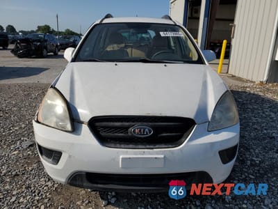 Piąte zdjęcie samochodu w środku: 2009 KIA RONDO BASE VIN:KNAFG528697261527 - miniatura