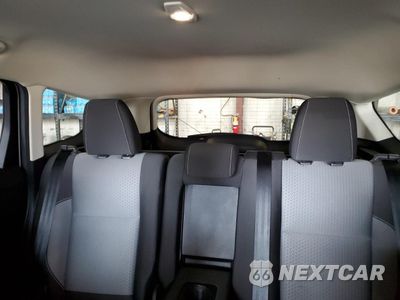 Zdjęcie 10 z 13 samochodu: 2019 FORD ESCAPE SE VIN:1FMCU9GD8KUA68472 - miniatura