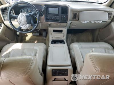 Zdjęcie 8 z 15 samochodu: 2002 CHEVROLET SUBURBAN C1500 VIN:3GNEC16Z52G273739 - miniatura
