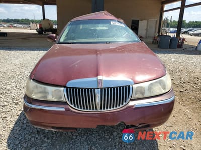 Piąte zdjęcie samochodu w środku: 2000 LINCOLN TOWN CAR EXECUTIVE VIN:1LNHM81W6YY774724 - miniatura