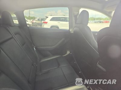 Zdjęcie 10 z 12 samochodu: 2023 TESLA MODEL Y VIN:7SAYGAEE1PF805187 - miniatura