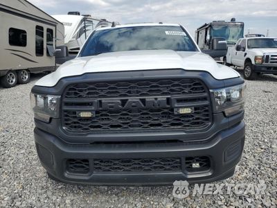 Piąte zdjęcie samochodu w środku: 2023 RAM 2500 TRADESMAN VIN:3C6MR4AJ0PG607874 - miniatura