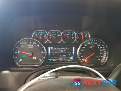 Zdjęcie 9 z 13 samochodu: 2017 CHEVROLET SUBURBAN K1500 LT VIN:1GNSKHKC6HR242220 - miniatura