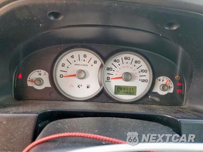 Zdjęcie 9 z 13 samochodu: 2005 FORD ESCAPE XLS VIN:1FMYU02Z75KB41948 - miniatura