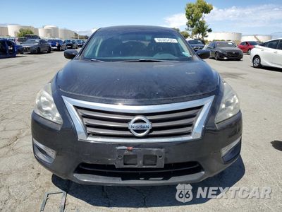 Piąte zdjęcie samochodu w środku: 2015 NISSAN ALTIMA 2.5 VIN:1N4AL3APXFC572554 - miniatura