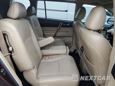 Zdjęcie 10 z 12 samochodu: 2012 TOYOTA HIGHLANDER LIMITED VIN:5TDDK3EH2CS095979 - miniatura