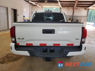 Zdjęcie 6 z 12 samochodu: 2022 TOYOTA TACOMA DOUBLE CAB 3.5L SR VIN:3TMCZ5AN4NM525643 - miniatura