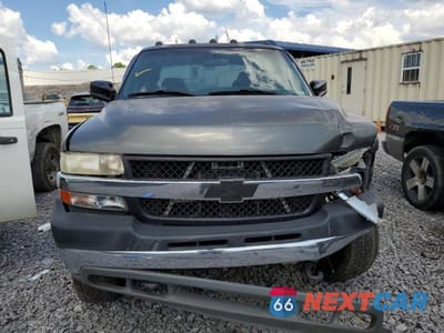 Piąte zdjęcie samochodu w środku: 2002 CHEVROLET SILVERADO K2500 HEAVY DUTY VIN:1GCHK29192E181271 - miniatura