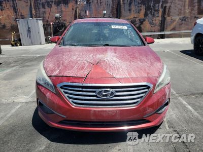 Piąte zdjęcie samochodu w środku: 2017 HYUNDAI SONATA SE VIN:5NPE24AF2HH503635 - miniatura