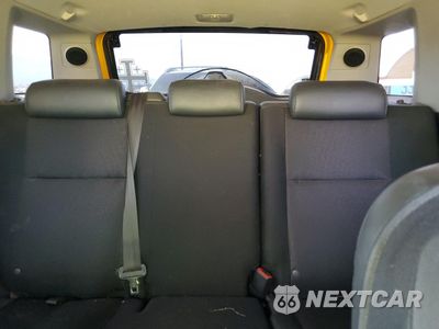 Zdjęcie 10 z 13 samochodu: 2007 TOYOTA FJ CRUISER VIN:JTEBU11FX70052800 - miniatura