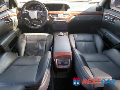 Zdjęcie 8 z 14 samochodu: 2007 MERCEDES-BENZ S 550 VIN:WDDNG71XX7A068385 - miniatura