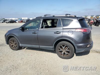 Drugie zdjęcie samochodu z przodu: 2018 TOYOTA RAV4 SE VIN:JTMNFREV1JJ747339 - miniatura