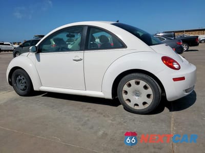 Drugie zdjęcie samochodu z przodu: 2010 VOLKSWAGEN NEW BEETLE VIN:3VWPG3AGXAM010554 - miniatura