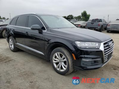 Czwarte zdjęcie samochodu z boku: 2017 AUDI Q7 PREMIUM PLUS VIN:WA1LAAF78HD033413 - miniatura