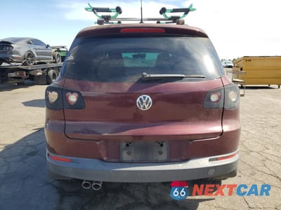 Zdjęcie 6 z 13 samochodu: 2011 VOLKSWAGEN TIGUAN S VIN:WVGAV7AX4BW527089 - miniatura