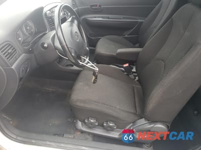 Zdjęcie 7 z 12 samochodu: 2008 HYUNDAI ACCENT BASE VIN:KMHCN35C28U101902 - miniatura