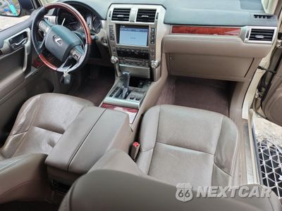 Zdjęcie 8 z 13 samochodu: 2013 LEXUS GX 460 VIN:JTJBM7FX7D5057148 - miniatura