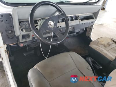 Zdjęcie 8 z 13 samochodu: 1990 JEEP WRANGLER / YJ VIN:2J4FY29T1LJ548250 - miniatura