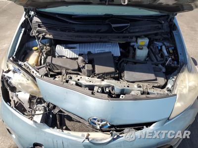 Zdjęcie 11 z 12 samochodu: 2013 TOYOTA PRIUS VIN:JTDKN3DUXD1639320 - miniatura