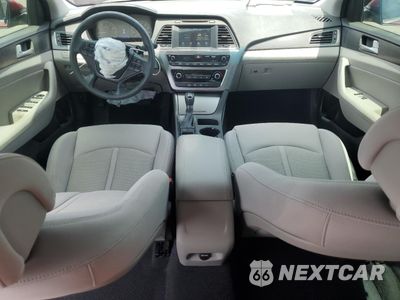 Zdjęcie 8 z 13 samochodu: 2017 HYUNDAI SONATA SPORT VIN:5NPE34AF7HH442263 - miniatura