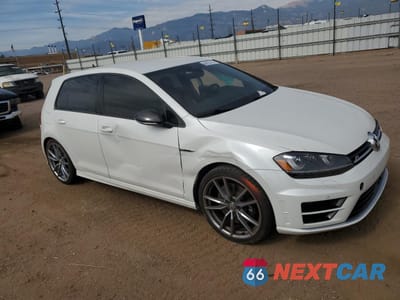 Czwarte zdjęcie samochodu z boku: 2017 VOLKSWAGEN GOLF R VIN:WVWVF7AU6HW143588 - miniatura