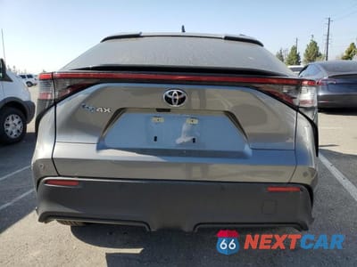 Zdjęcie 6 z 12 samochodu: 2023 TOYOTA BZ4X XLE VIN:JTMAAAAA3PA015885 - miniatura
