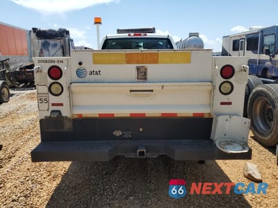 Zdjęcie 6 z 12 samochodu: 2014 CHEVROLET SILVERADO C3500 VIN:1GB3CZCG5EF156738 - miniatura