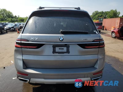Zdjęcie 6 z 15 samochodu: 2025 BMW X7 XDRIVE40I VIN:5UX23EM04S9Z36515 - miniatura