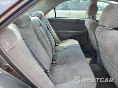 Zdjęcie 10 z 15 samochodu: 2003 TOYOTA CAMRY LE VIN:4T1BE32K33U719097 - miniatura