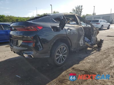 Trzecie zdjęcie samochodu z tyłu: 2022 BMW X6 XDRIVE40I VIN:5UXCY6C01N9J12747 - miniatura