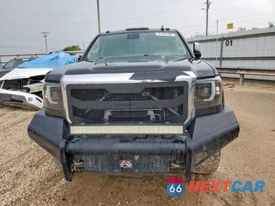 Piąte zdjęcie samochodu w środku: 2015 GMC SIERRA K3500 DENALI VIN:1GT424E83FF655292 - miniatura