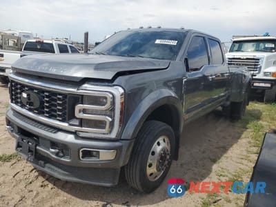 2024 FORD F450 SUPER DUTY 1FT8W4DM5RED85335 - główne zdjęcie licytacji z USA - miniatura