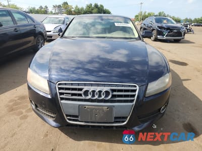 Piąte zdjęcie samochodu w środku: 2011 AUDI A5 PREMIUM PLUS VIN:WAURFAFR0BA027128 - miniatura