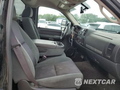 Zdjęcie 10 z 14 samochodu: 2009 CHEVROLET SILVERADO K3500 LT VIN:1GCHK84K69E140772 - miniatura