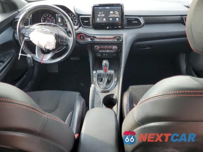 Zdjęcie 8 z 12 samochodu: 2019 HYUNDAI VELOSTER 2.0L PREMIUM VIN:KMHTG6AFXKU009505 - miniatura