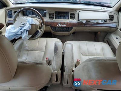Zdjęcie 8 z 13 samochodu: 2007 MERCURY GRAND MARQUIS LS VIN:2MEFM75WX7X604668 - miniatura