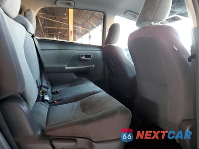 Zdjęcie 10 z 12 samochodu: 2013 TOYOTA PRIUS V VIN:JTDZN3EU9D3204645 - miniatura