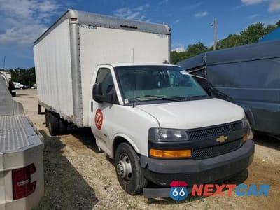 Czwarte zdjęcie samochodu z boku: 2020 CHEVROLET EXPRESS G3500 VIN:1HA3GTCG9LN007714 - miniatura