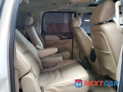 Zdjęcie 11 z 15 samochodu: 2009 GMC YUKON XL DENALI VIN:1GKFK06239R281415 - miniatura
