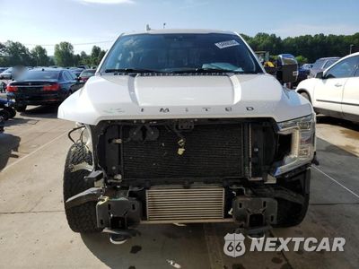 Piąte zdjęcie samochodu w środku: 2018 FORD F150 SUPERCREW VIN:1FTEW1EG7JFB12163 - miniatura