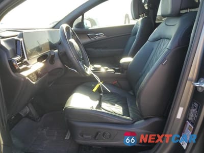Zdjęcie 7 z 13 samochodu: 2023 KIA SPORTAGE X LINE VIN:KNDPYDAH2P7067266 - miniatura
