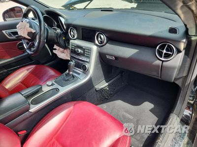 Zdjęcie 8 z 14 samochodu: 2012 MERCEDES-BENZ SLK 350 VIN:WDDPK5HA7CF016352 - miniatura