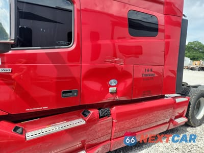 Zdjęcie 9 z 10 samochodu: 2019 VOLVO VNL SEMI TRUCK VIN:4V4NC9EH6KN903828 - miniatura