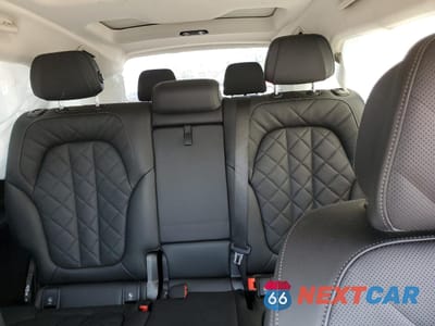 Zdjęcie 10 z 15 samochodu: 2025 BMW X7 XDRIVE40I VIN:5UX23EM04S9Z36515 - miniatura